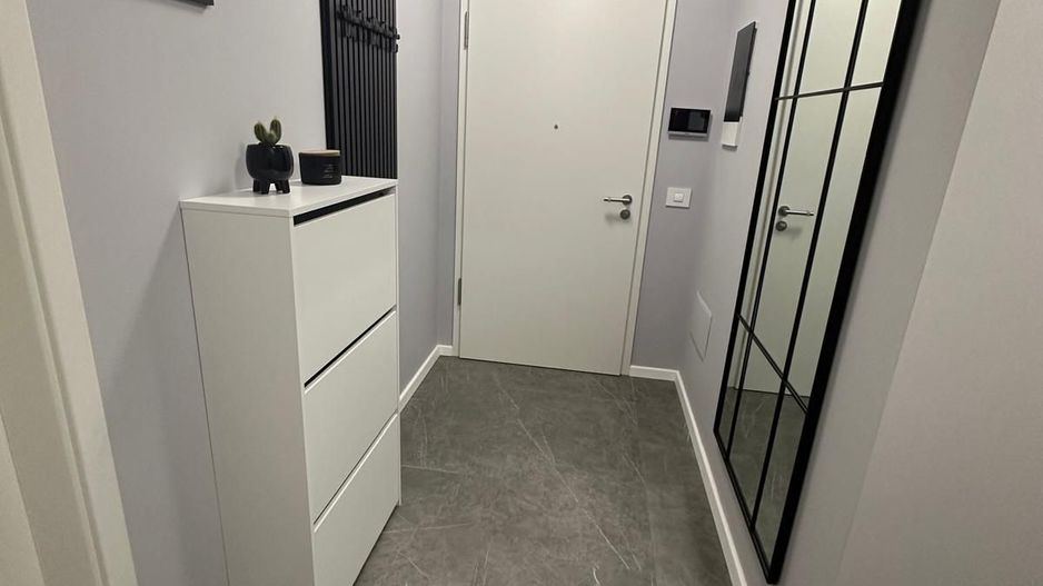 Apartament lux cu 2 camere de închiriat - zona Coresi - Poză 5