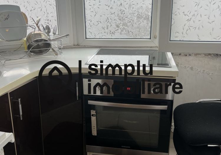 2 camere decomandate, etaj 3/8, lift, centrala termica - 116 000 Euro - Poză 6