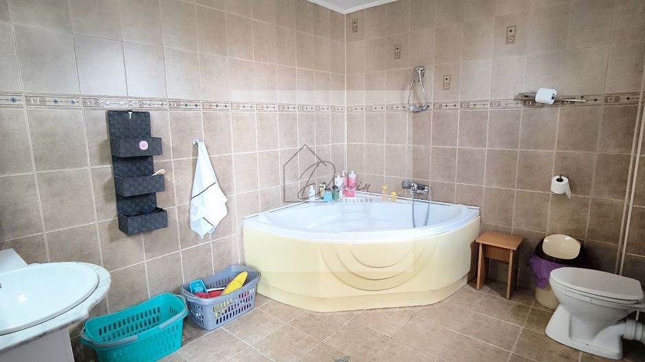 Vila spațioasă în Otopeni I cu acces direct DN1 I 7 camere I Comision - Poză 13