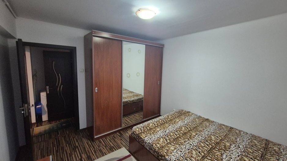 Ap 3 camere Titan - Piata Miniș mobilat/utilat - Poză 8