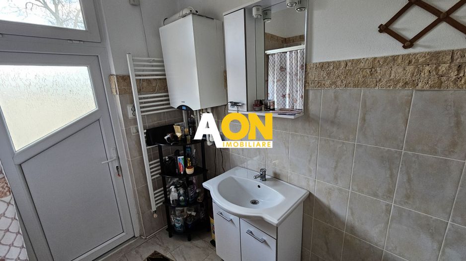 Casa 4 camere, 300 mp utili, 562 mp teren, zona Centru - Poză 11