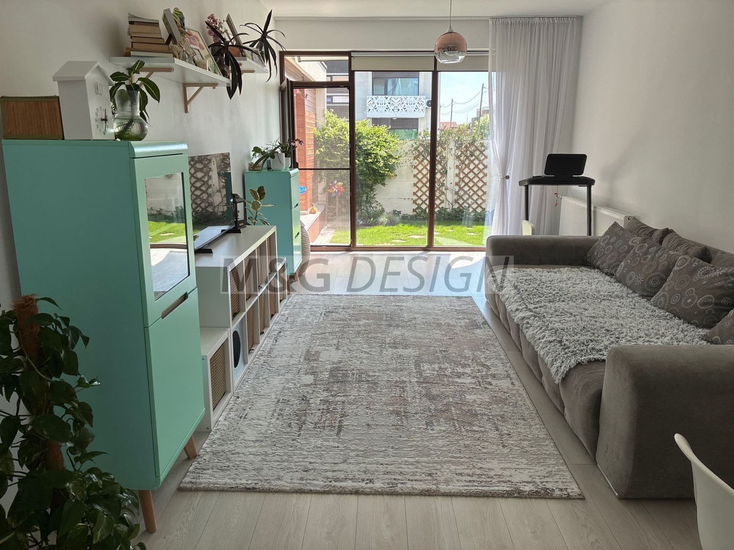 Apartament 2 camere Dumbravita cu curte - Poză 1