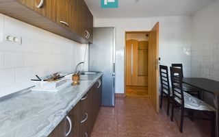 Apartament de închiriat cu 3 camere în Micalaca - Poză 8