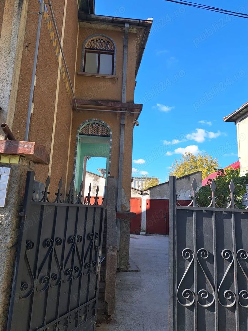 Casă cu etaj Botizului - Poză 2