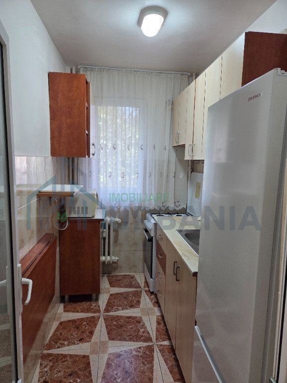 Apartament decomandat cu 2 camere de închiriat în Podul Roș, Iași - Poză 4