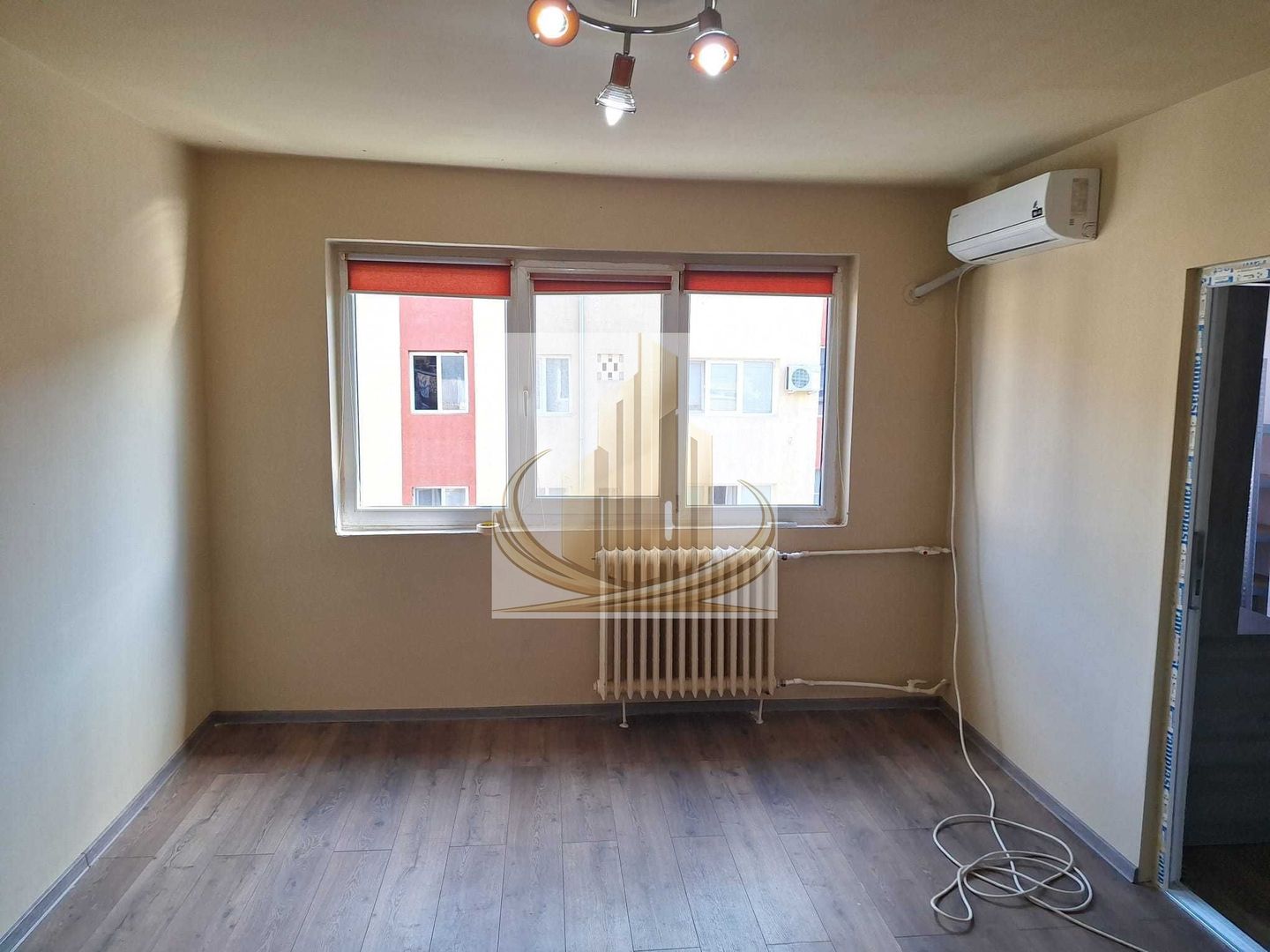 Apartament 2 camere recent renovat – Zona Calea Șagului - Poză 1