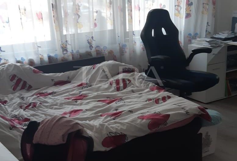 Apartament cu doua camere, decomandat, Zona BRD, Marasti. - Poză 5