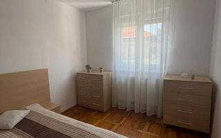 Apartament spatios cu 3 camere - langa Facultatea de medicina - Poză 5