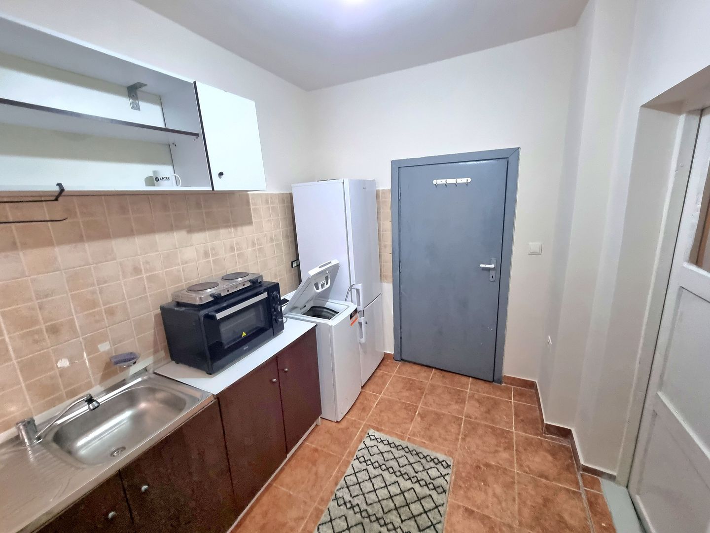Apartament cu 1 cameră, foarte spațios, parter, clădire istorică, zona Traian - Poză 3