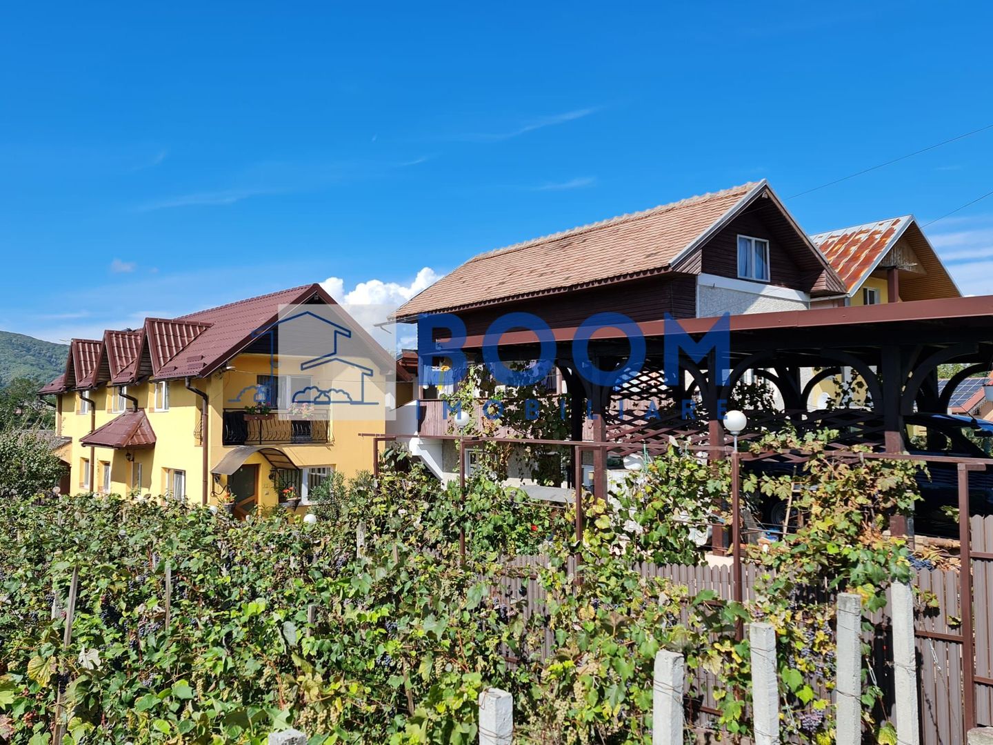 Casa moderna langa Taverna D"Amici | - Poză 1