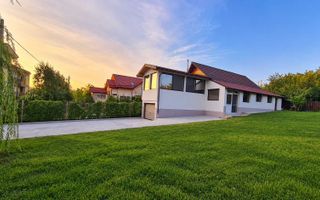 Spațiu de închiriat cu curte de 1500 mp în Păcurari - Rediu, zona Complex EOS - Poză 1