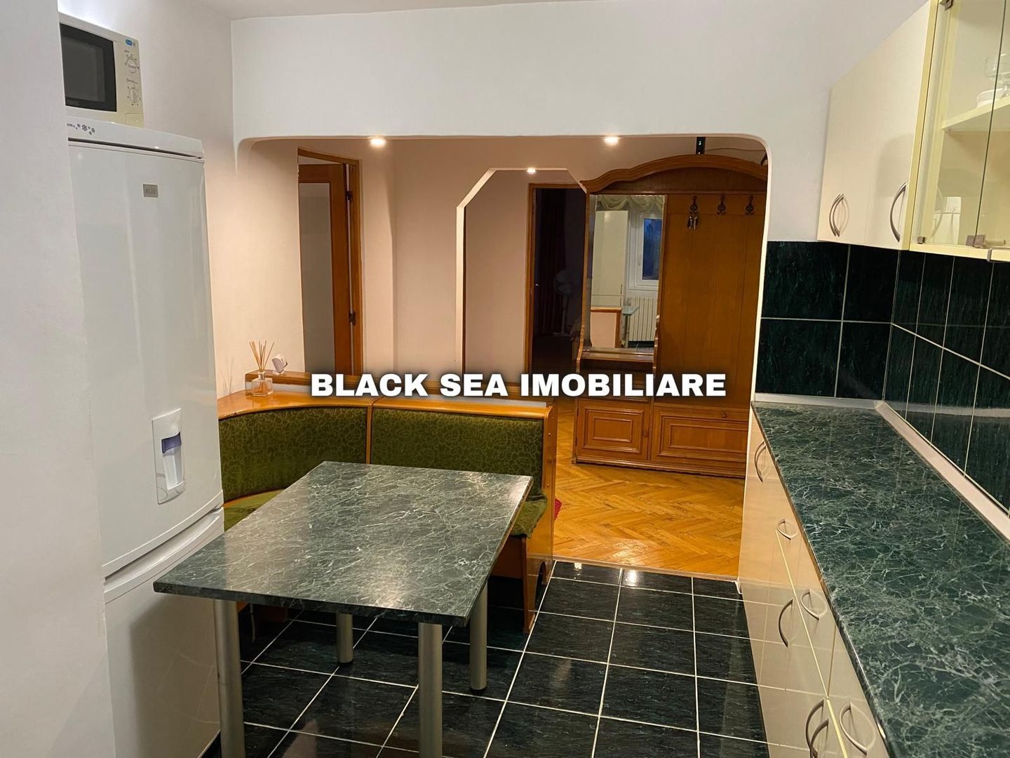 Apartament 3 camere de vanzare - zona Tomis 3 - Gaze / Ocazie Unica - Poză 16