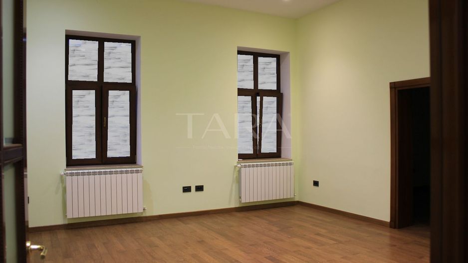 Ultracentral, Imobil tip vilă, ideal birouri sau locuință. - Poză 4