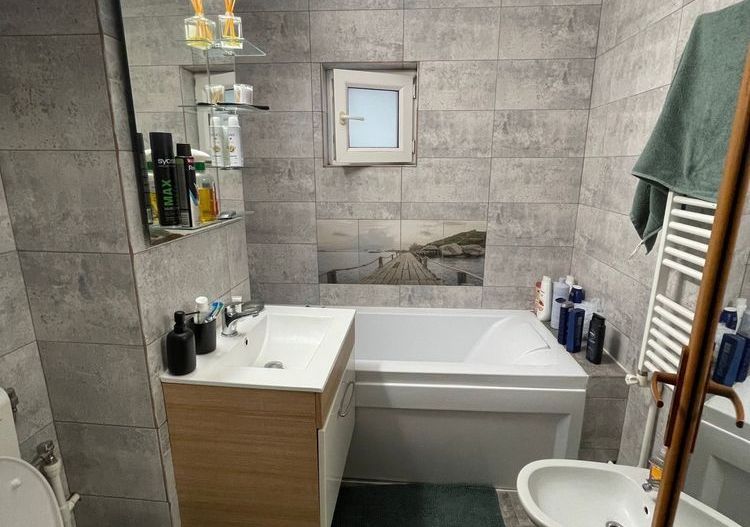 Apartament 2 camere, decomandat, etaj 1, zona excelenta - - Poză 3