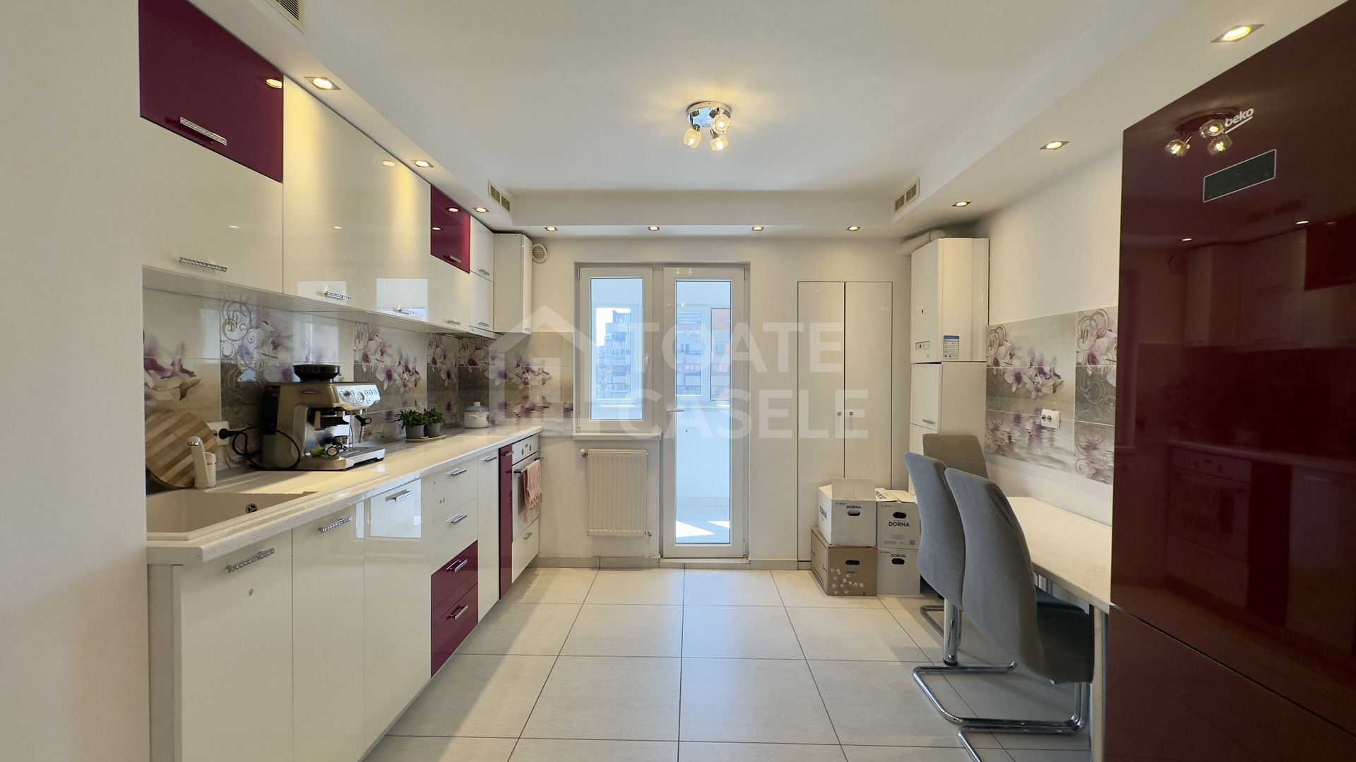 Apartament 2 camere, decomandat, zona Iulius Mall - Poză 1