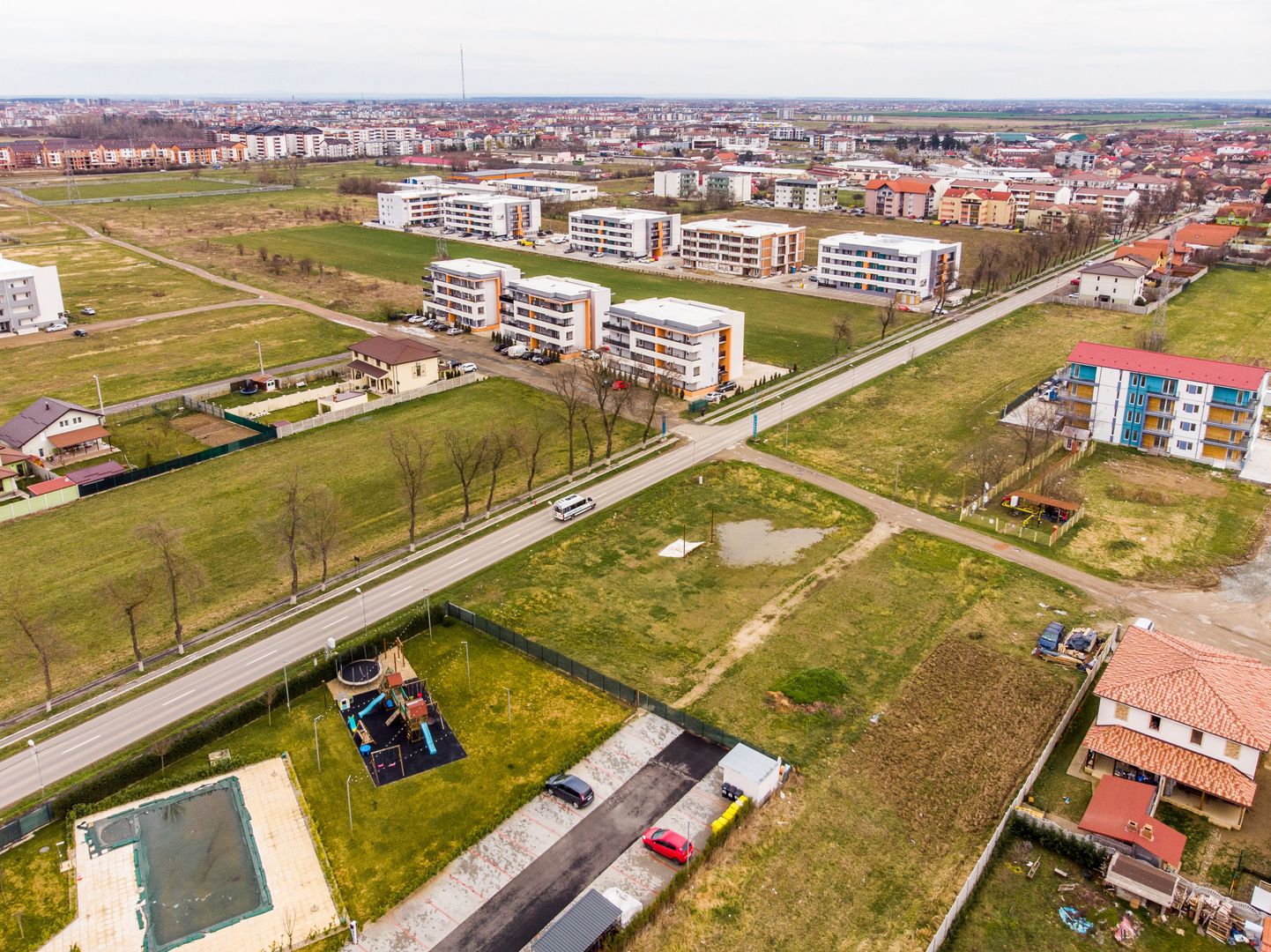 Teren de 2300mp pentru locuințe Chișoda - Poză 2