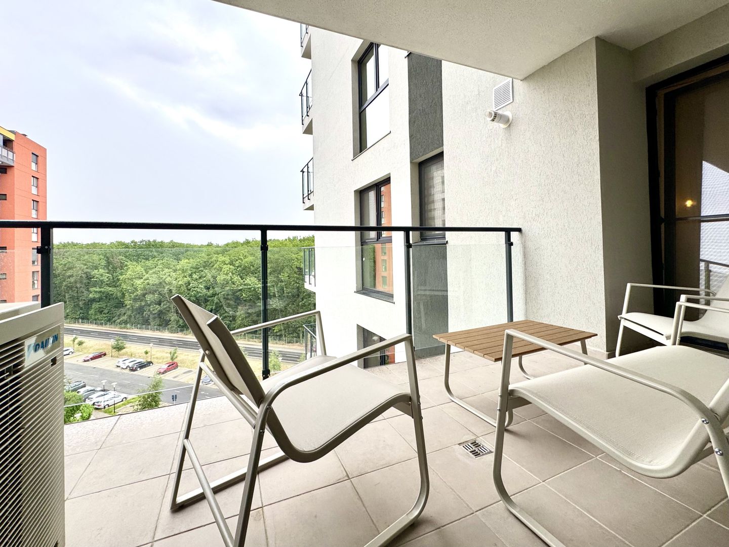 3 camere modern, vedere panormica spre pădurea verde, zona Lipovei - Poză 4
