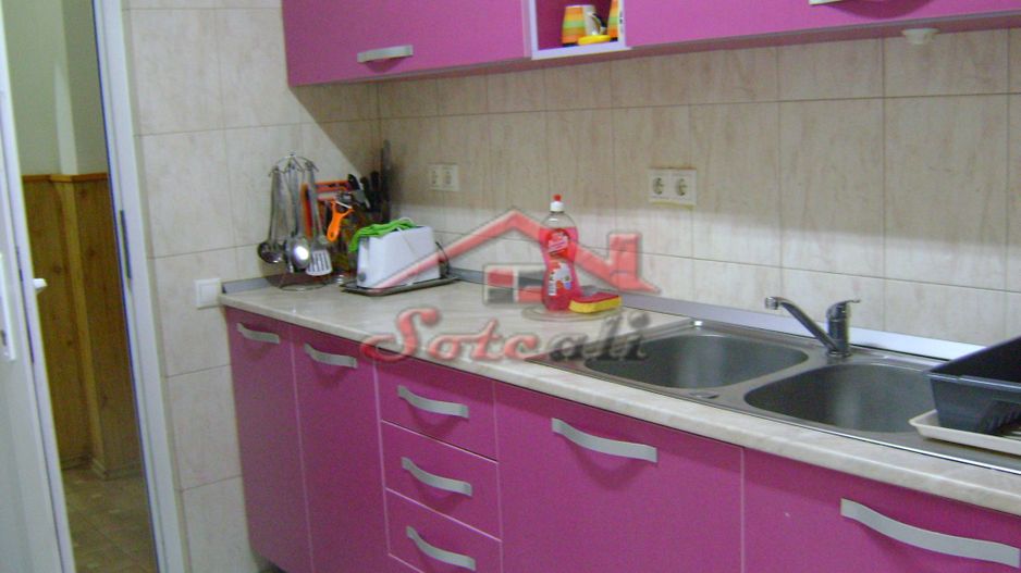 Pensiune de vanzare P+E Busteni - central - Poză 6