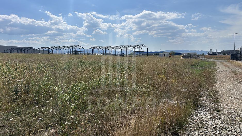 Teren intravilan de vânzare – Zona Industrială Vest | Comision 0% - Poză 1