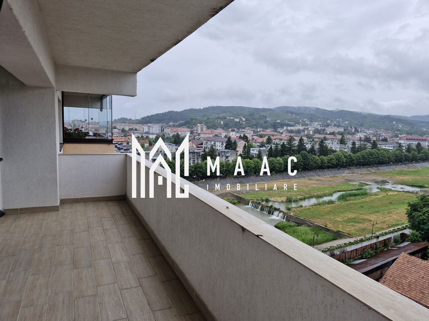Apartament 2 camere de vânzare | Piața Simian, Râmnicu Vâlcea - Poză 8
