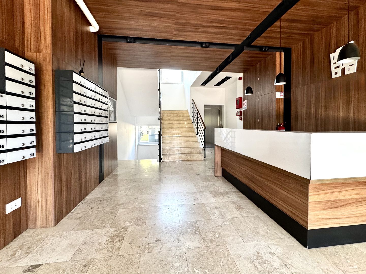 Penthouse elegant si primitor, cu un view spectaculos, in zona Lipovei - Poză 23