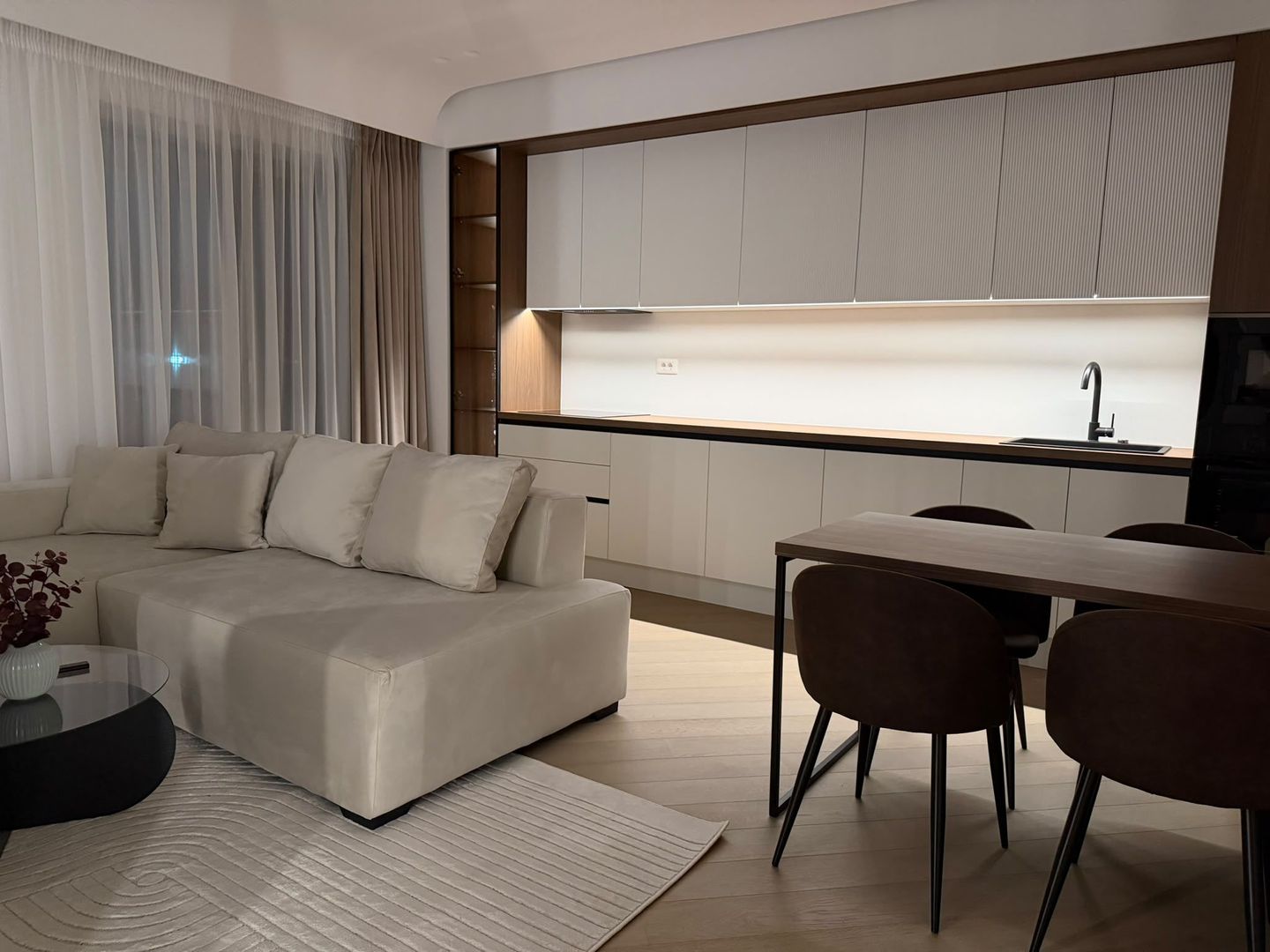 Rent I Luxury 3-Room Apartment | Cortina126 I Iancu Nicolae - Poză 5