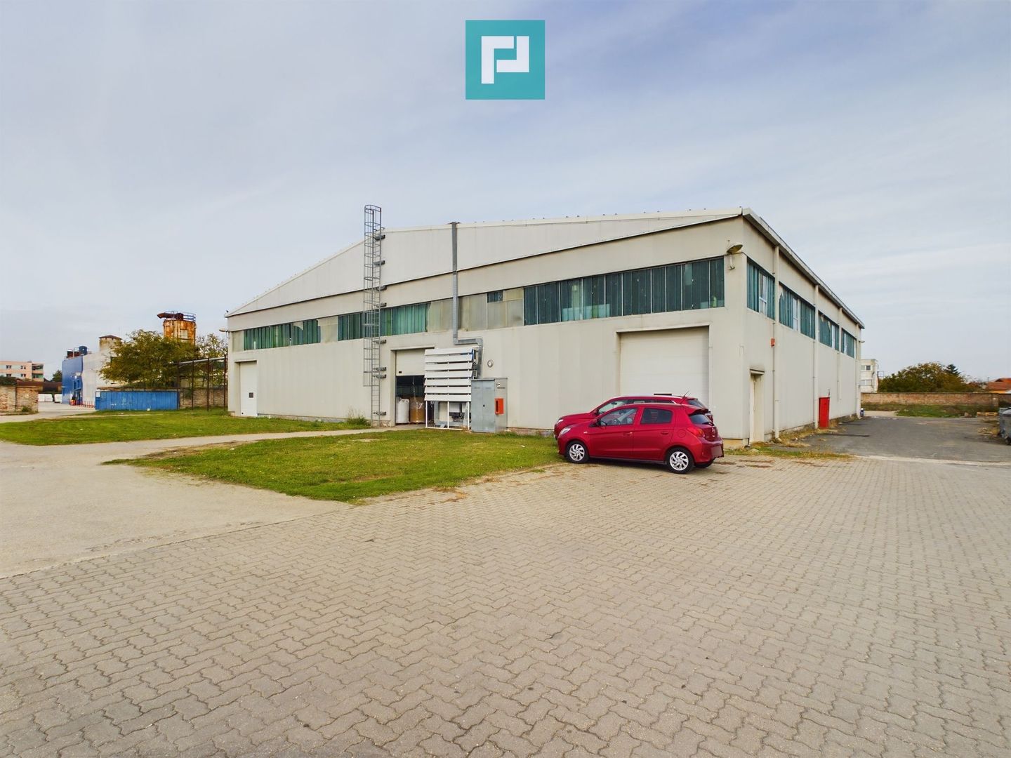 Hală industrială 1354 mp în Arad - Poză 1