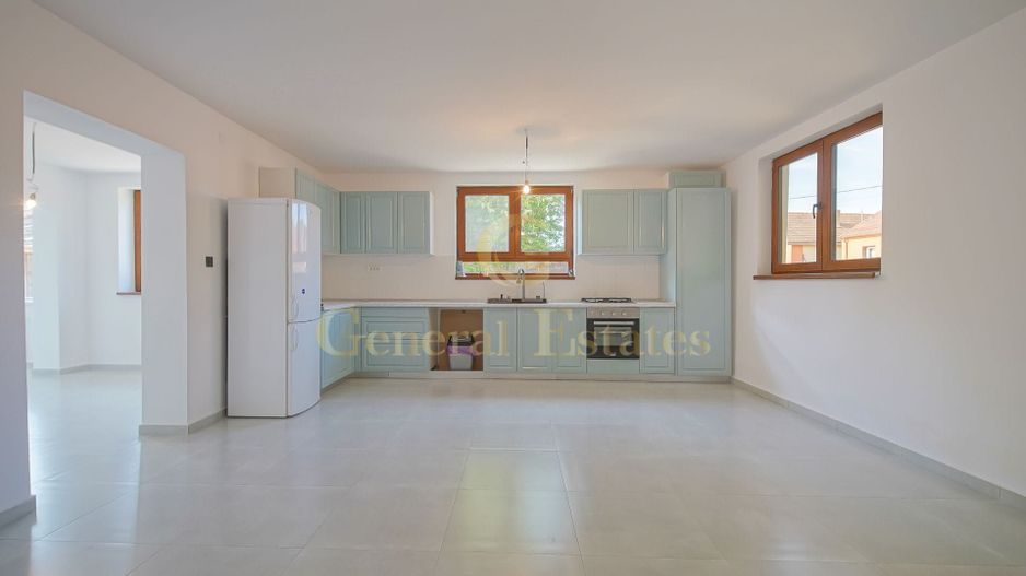 Casa perfecta cu grădină de 1100mp, acces la râu și transport in comun - Poză 1