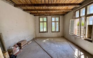 OPORTUNITATE RARA - imobil central, multifunctional, curte PROPRIE - Poză 9