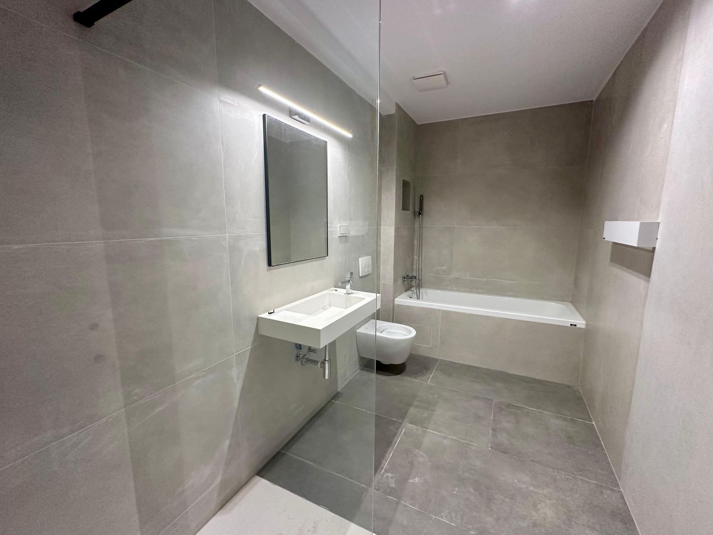 Apartament cu 3 camere tip duplex, zona Aviatorilor -  Charles de Gaulle - Poză 5