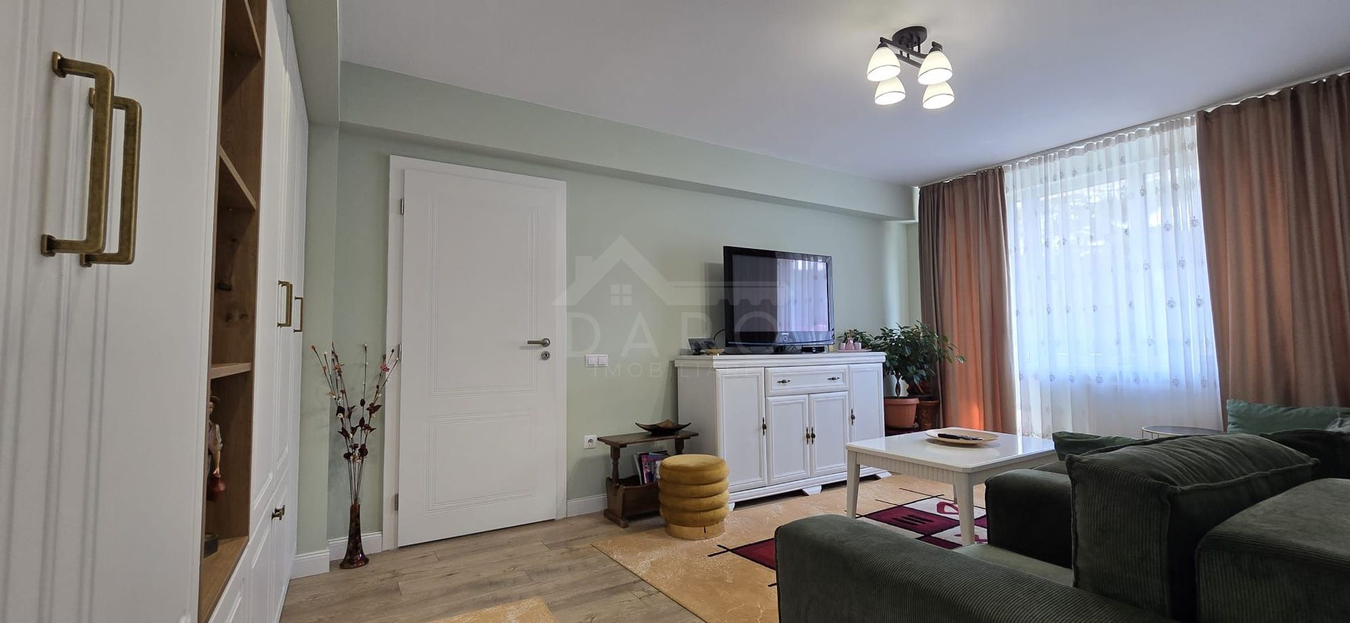 Vand apartament cu 2 camere in Cornisa, et. intermediar, lift nou - Poză 10