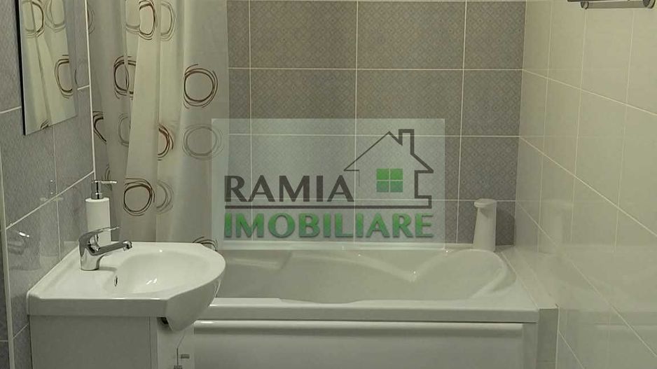 Studio decomandat, 51 mp, balcon 7 m, mobilat și utilat - Poză 5