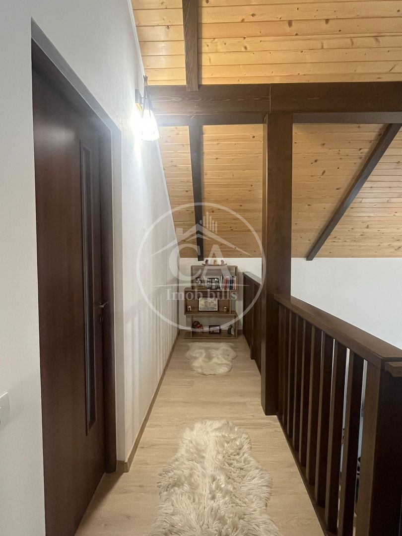 Casă P+subpantă cu 4 camere de vânzare în Cartierul Tineretului,Oradea - Poză 12