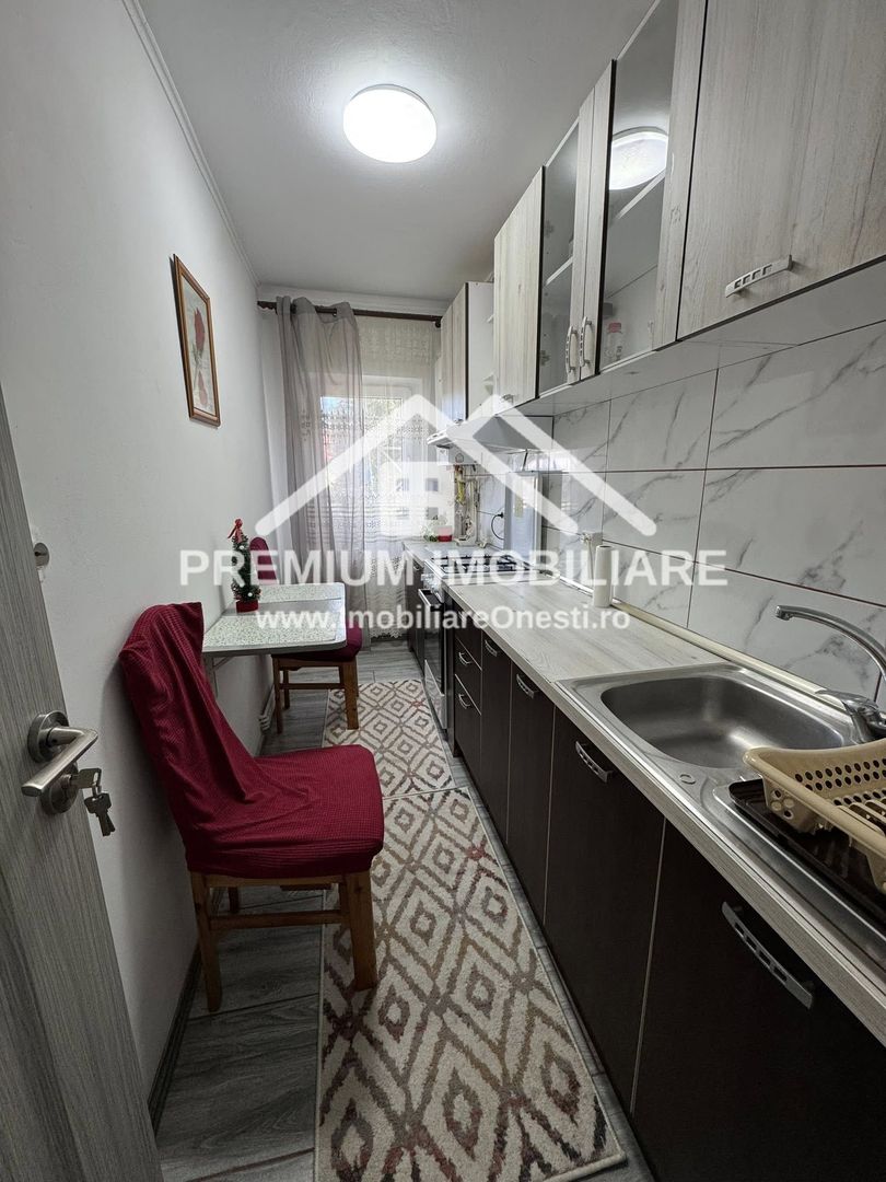 De inchiriat – Garsonieră în Onesti - Poză 3