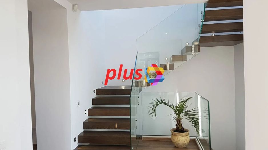 Spatiu de birouri deosebit - 160 mp - Poză 2