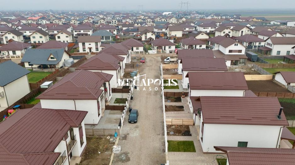 BRASOV  Casa Tip Duplex  în Cartierul izvor / Intabulata - Poză 1