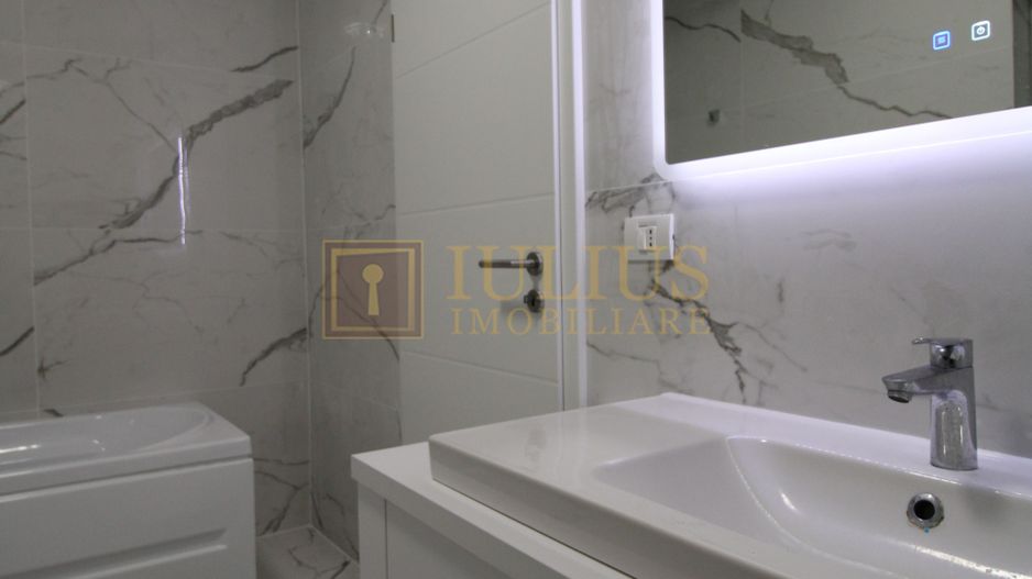 Casa in Ghiroda, 5 camere, 2 bai. - Poză 14