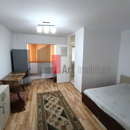 Garsonieră Pet-friendly si pentru fumatori (balcon) | 32 m²  | Vitan - Poză 1