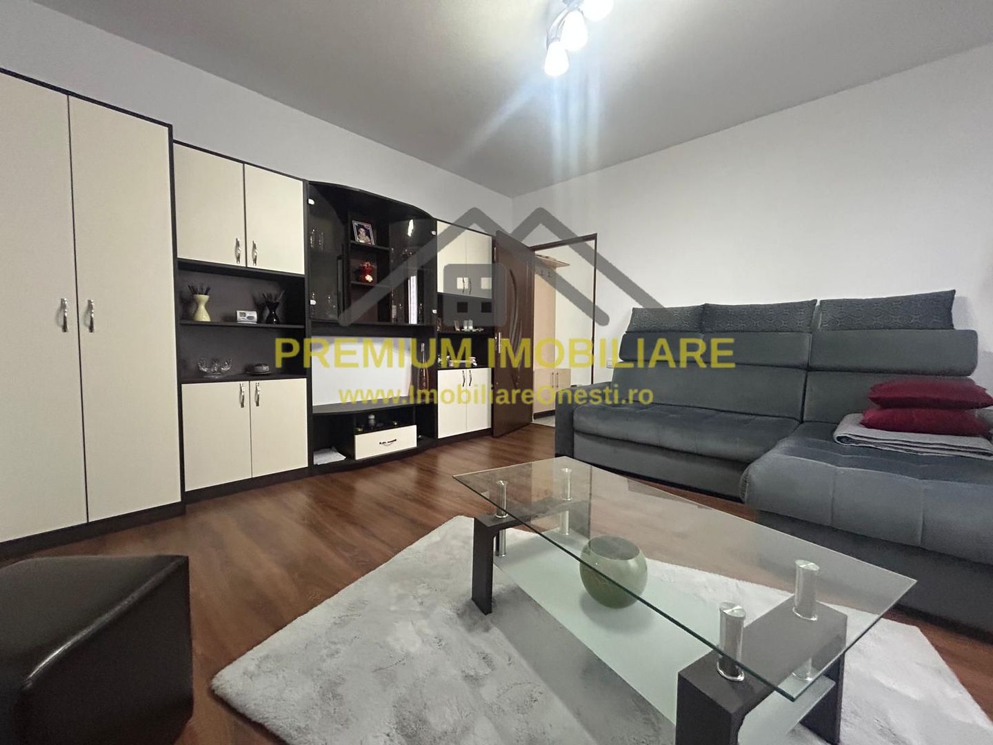 Apartament 2 camere zona centrala - Poză 1