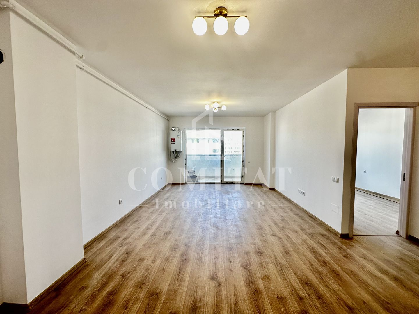 Apartament la etaj intermediar | Finisat | Eroilor - Poză 4