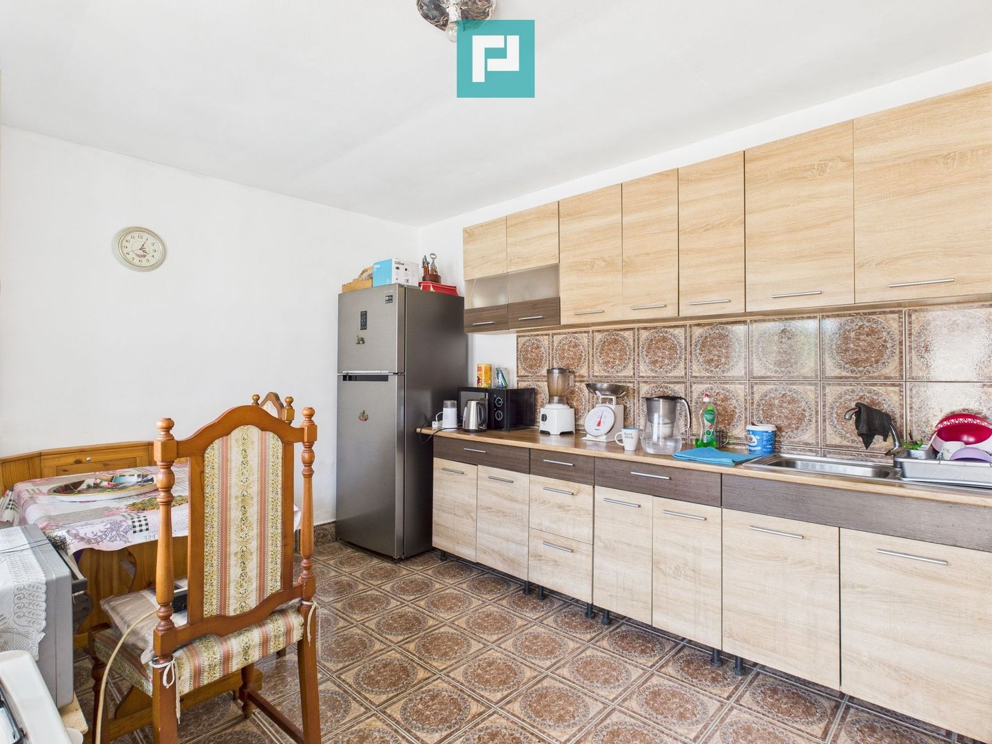 Casă renovată cu teren generos lângă Ususău - Poză 4