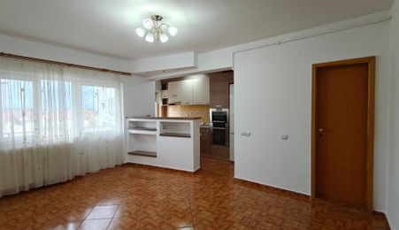 Apartament 4 camere |  2 balcoane | 86 mp | Ștrand