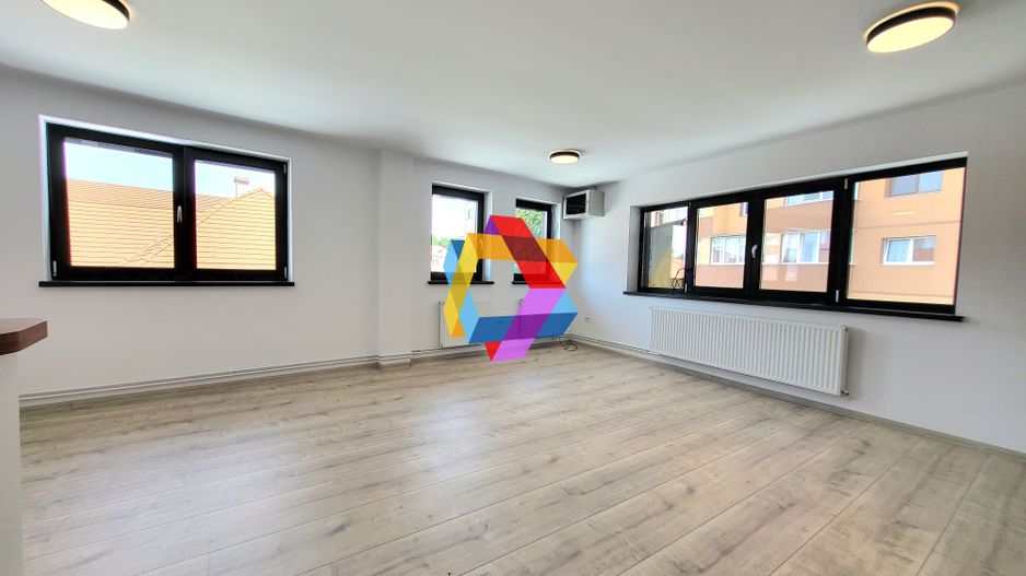 Spatiu comercial la casa - 130mp - Poză 7