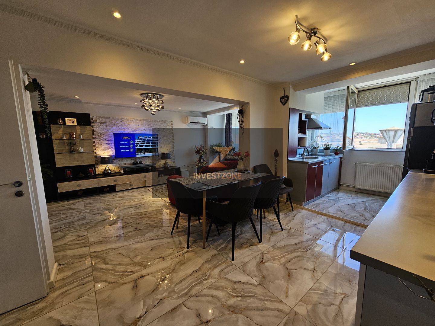 Apartament 3 camere cu vedere la parcul Olosig-Oradea - Poză 1