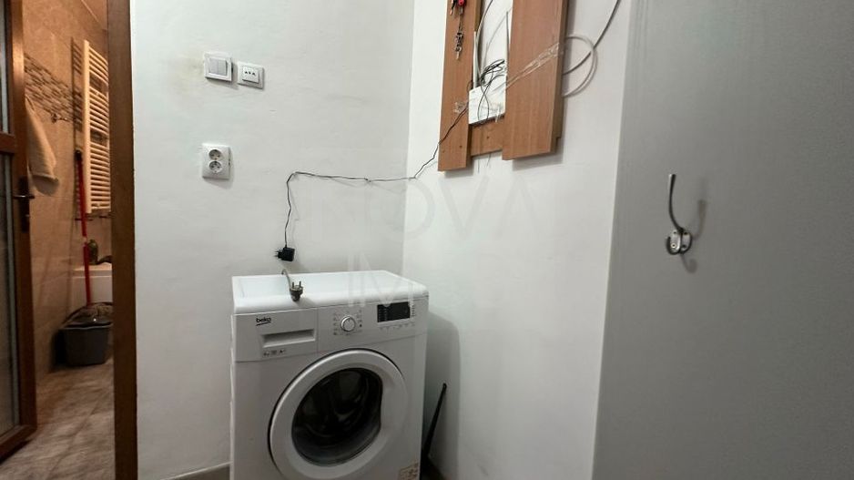 Apartament 2 camere, decomandat, Strada Siretului - Poză 3