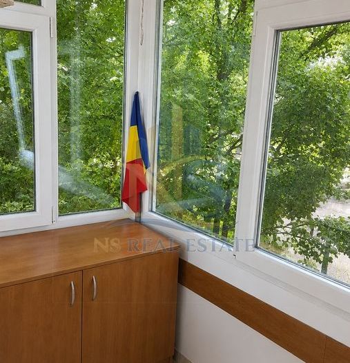 Apartament 3 camere de vânzare Titan - Poză 4