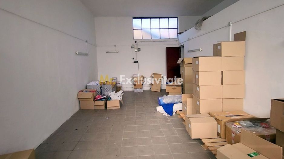 Vila 290mp + 4 spatii comerciale/chiriasi /depozitare, teren 1401 mp, acces DN1 - Poză 19