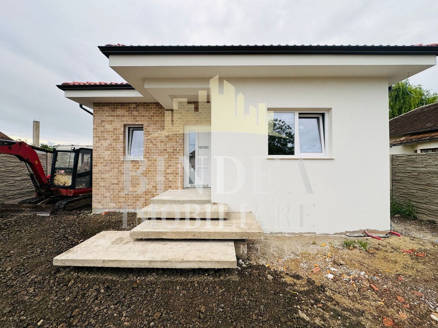 Casa individuala pe parter in stil Mediteranian- Giarmata - Poză 3