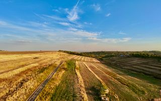 Teren Daia 75000 mp cu balta 30000 mp izvoare - Poză 2