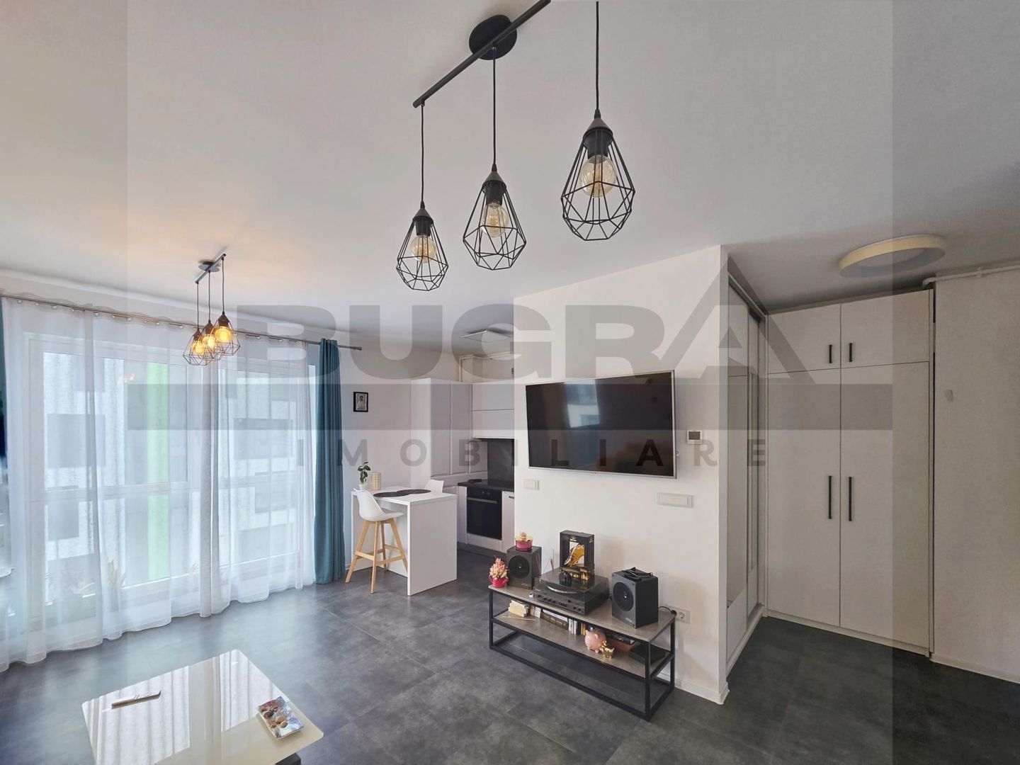 Apartament de 2 camere, modern, 60mp, parcare, zona Vivo - Poză 2